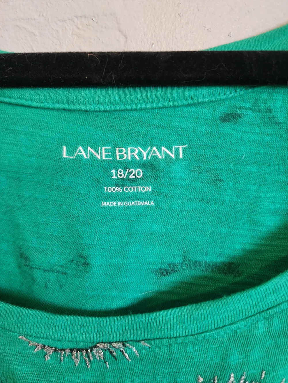 Lane Bryant Kelly Green Scoop Neck Tee with Sparkly Metallic Eyelash Print